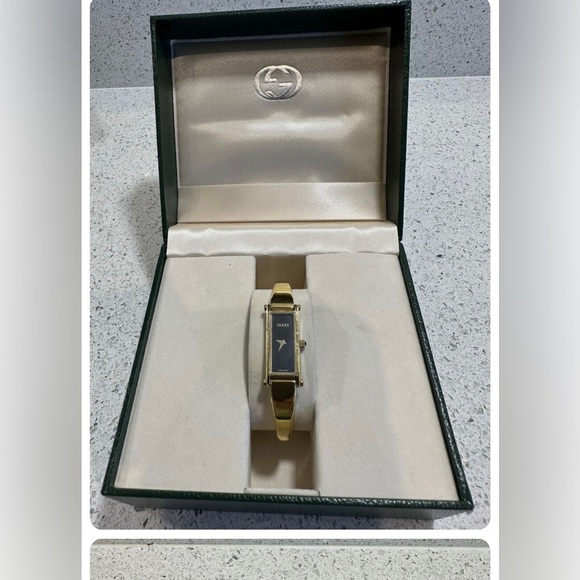 Gucci 1500L gold plated bangle watch - Picture 3 of 6